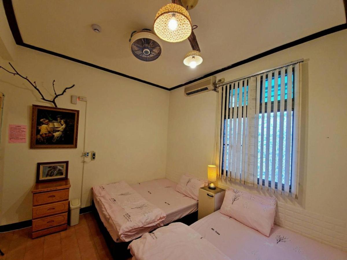 Xincun Seed Homestay 台南 エクステリア 写真